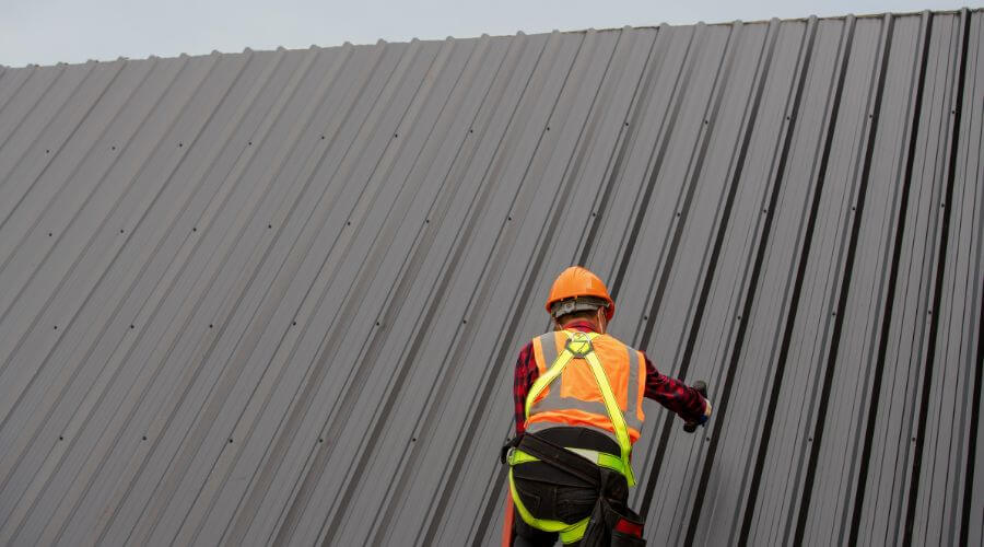 Professional residential roofers in Whitten, IA